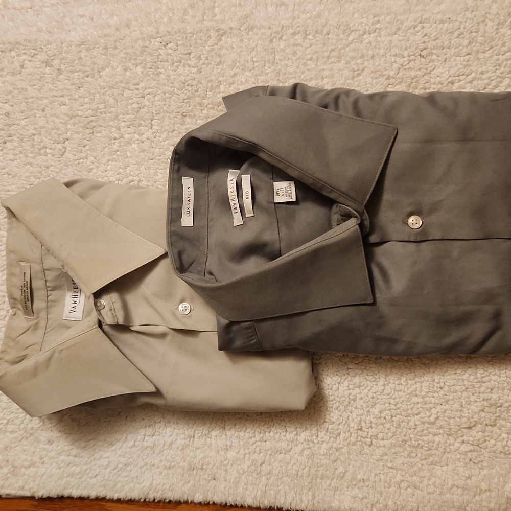Van Heusen 2 Men's Gray and Beige Button Down Shirts